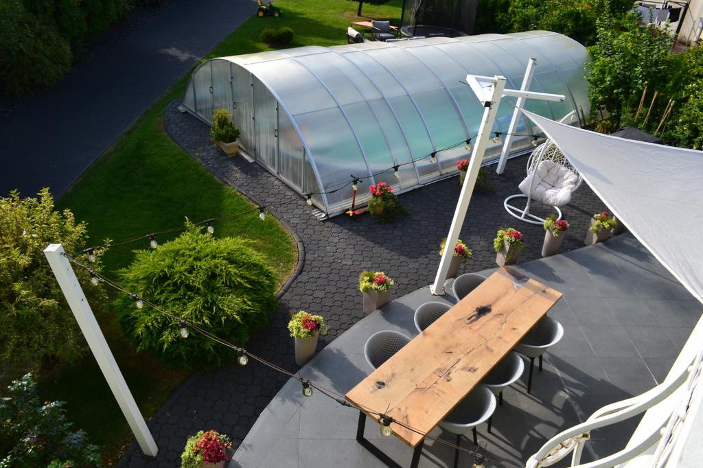 Casa/vila 400 mp-teren 900mp-piscina-Unirea- Vasile Petri, comision 0