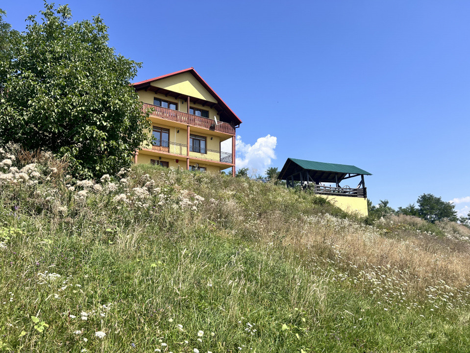 Cabana  loc. Stramba P+1E+ M , 450 mp posibiltate plata Rate