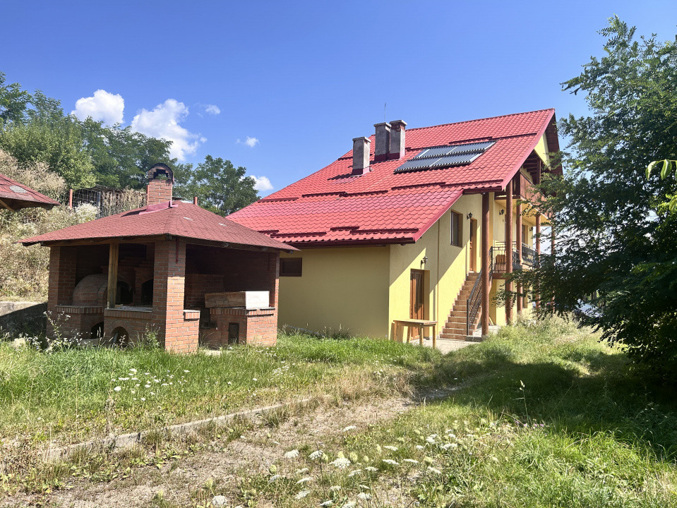 Cabana  loc. Stramba P+1E+ M , 450 mp posibiltate plata Rate