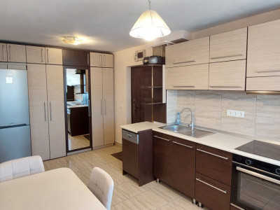 Inchiriem apartament - C. Modovei ! 3 Camere! 2 Balcon! Lift NOU! Parcare