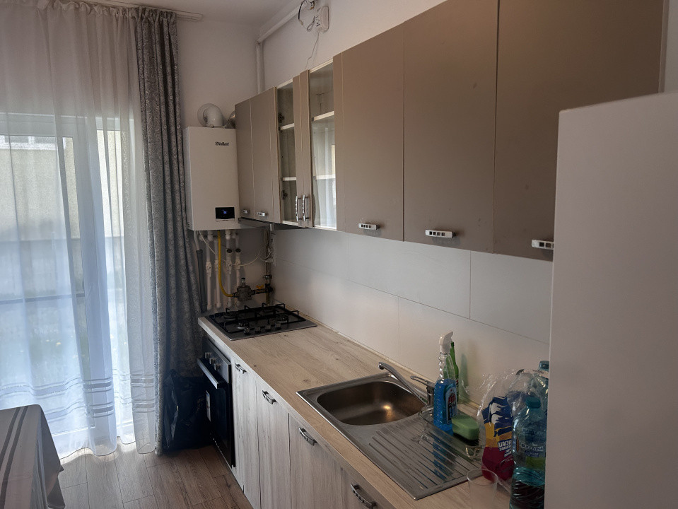Inchiriez apartament 2 camere Armoniei zona Pasarela Viisoara