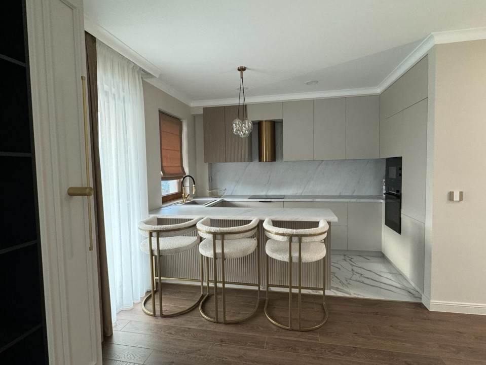 Inchiriez apartament 3 camere – finisaje premium, Bistrița |