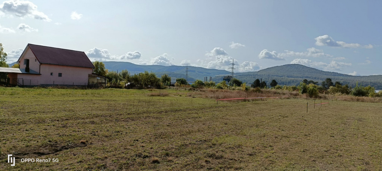 Vand teren Sieu Magherus 1,25 ha , cu front de 33m la DN 17