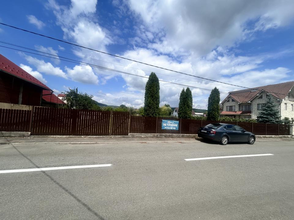Teren intravilan 1300 mp-Vasile Petri -Unirea-zona rezidentiala-8900euro/