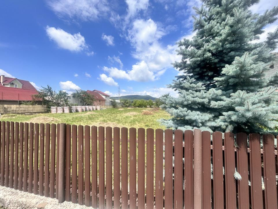 Teren intravilan 1300 mp-Vasile Petri -Unirea-zona rezidentiala-8900euro/