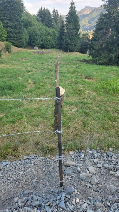 Teren Colibita 5100 mp, sau doua parcele 17 si 24 ari cu utilitati
