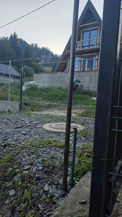 Teren Colibita 5100 mp, sau doua parcele 17 si 24 ari cu utilitati